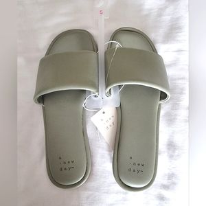 A New Day Cushion Fashion Sandals